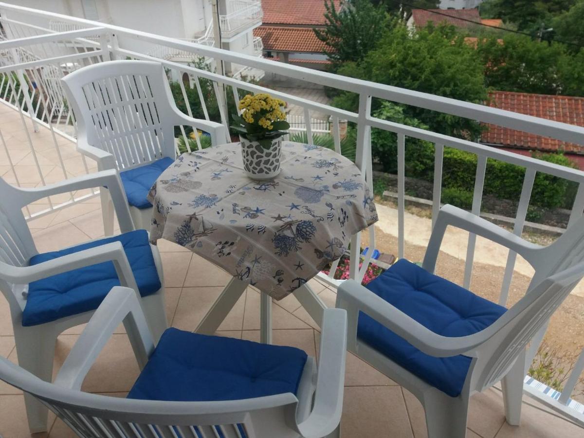 Apartment Rb Omišalj Εξωτερικό φωτογραφία