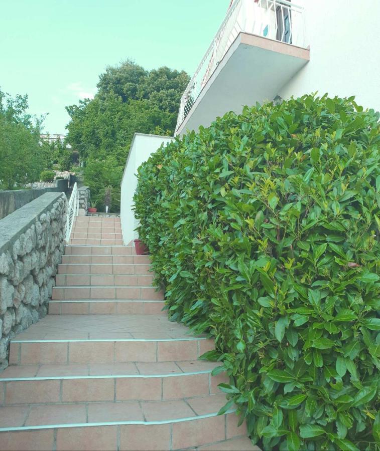 Apartment Rb Omišalj Εξωτερικό φωτογραφία