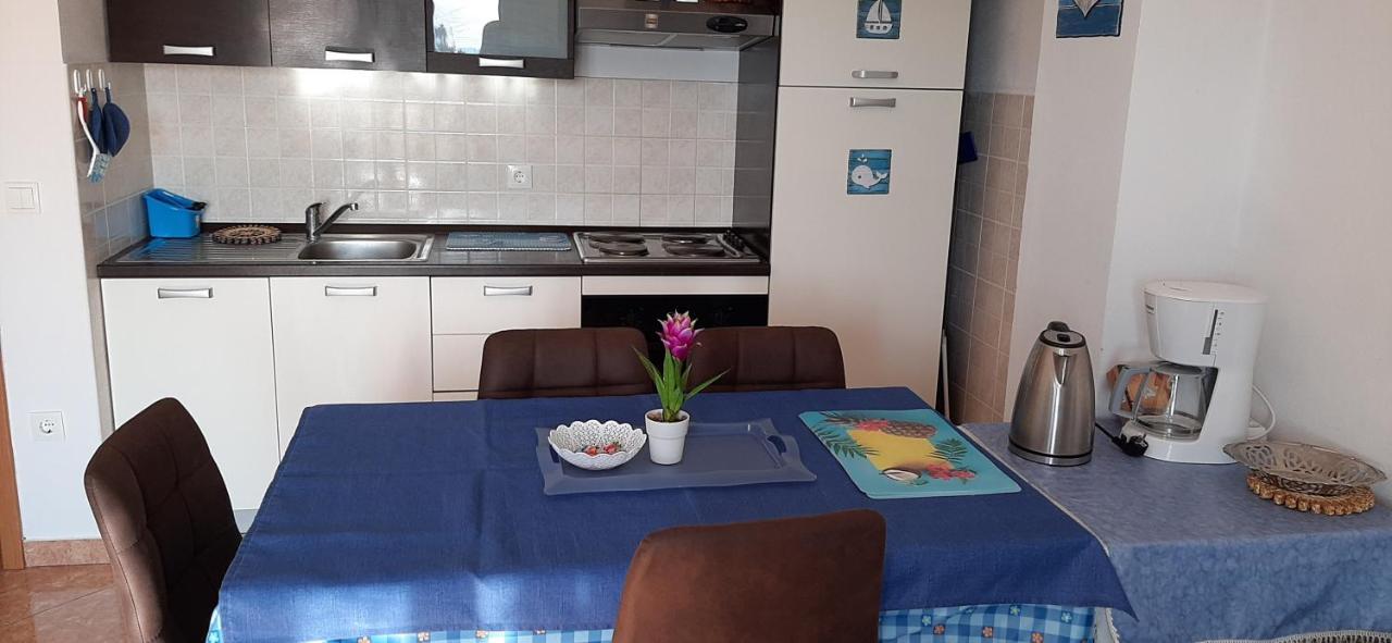 Apartment Rb Omišalj Εξωτερικό φωτογραφία
