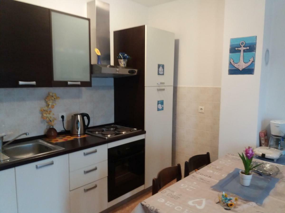 Apartment Rb Omišalj Εξωτερικό φωτογραφία