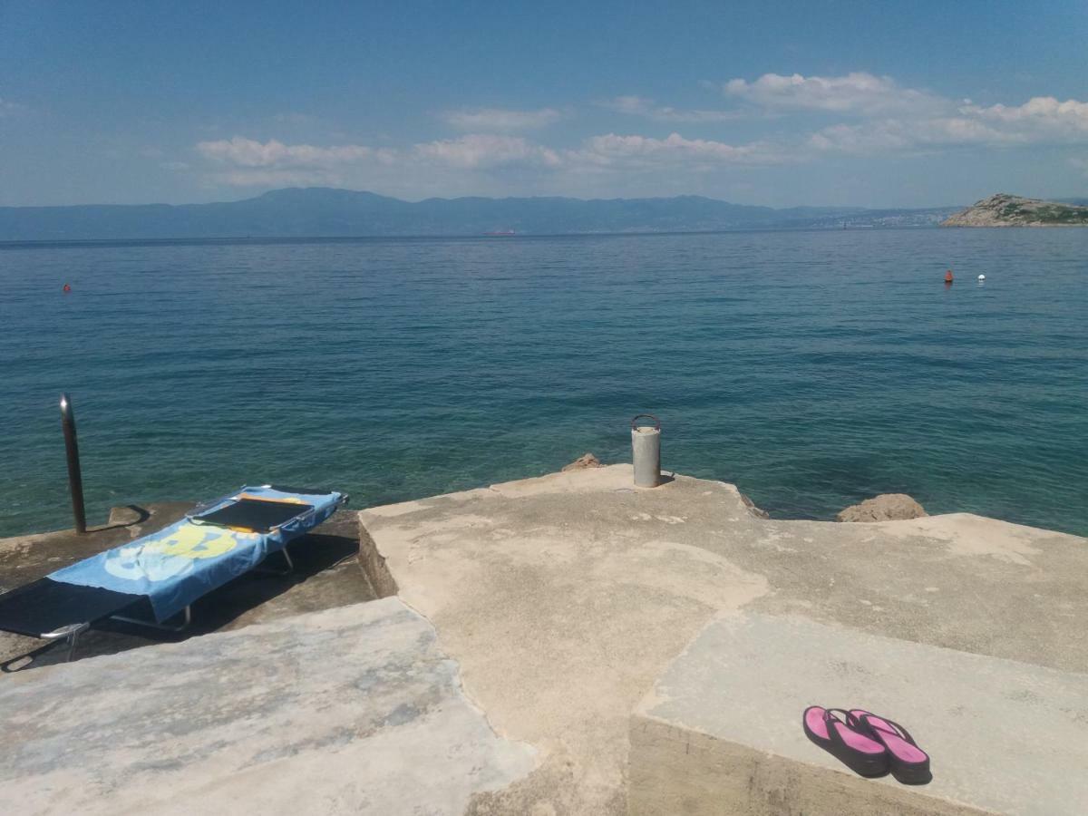 Apartment Rb Omišalj Εξωτερικό φωτογραφία